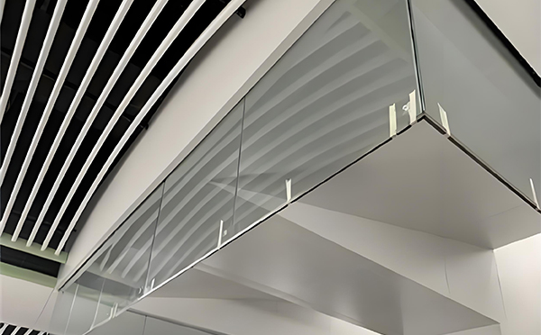 眉县玻璃挡烟垂壁