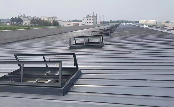 某中学室内体育馆眉县排烟窗改造项目