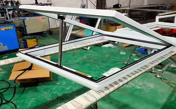 某地下车库出入口眉县排烟窗配置工程