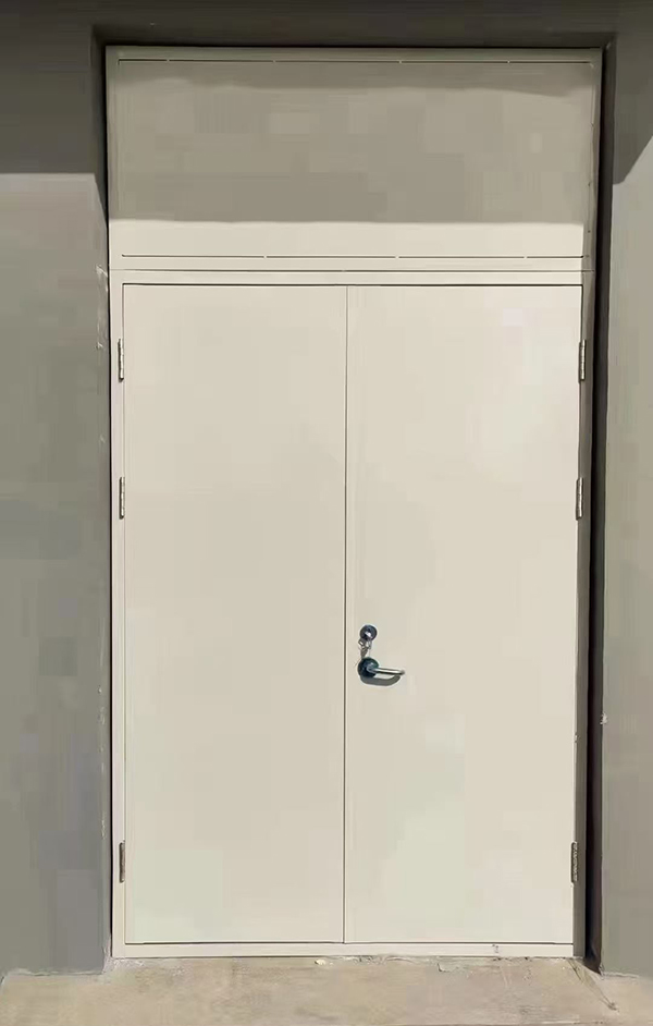 展览馆项目完成大跨度眉县防火门安装